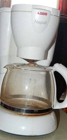 alte, versiffte Kaffeemaschine