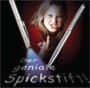Pressefoto von GetaCrack: Kleines Mädchen zeigt Stinkefinger und wirbt so für den Spickstift