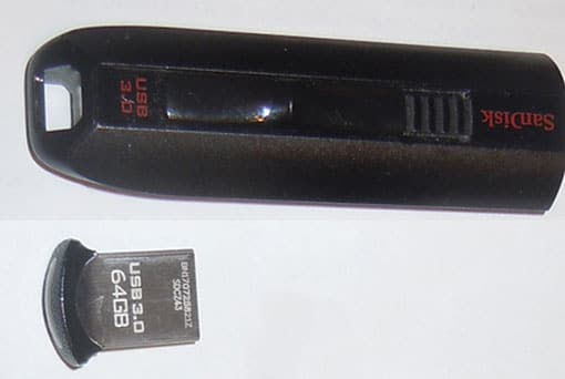 Großer und kleiner USB-Stick im Vergleich