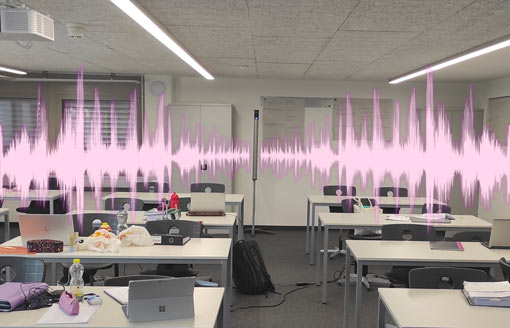 Digimaster-Lautsprechersäule in einem Klassenzimmer
